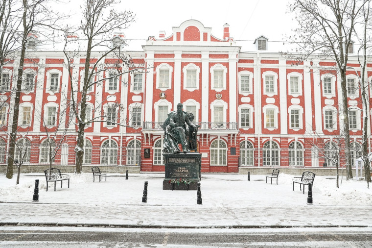 В Санкт-Петербурге открыт памятник министру народного просвещения Сергею Уварову.