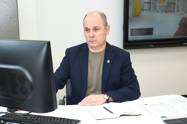 Российские школы могут получить субсидии на преподавание учебных предметов «Труд (технология)» и ОБЗР.